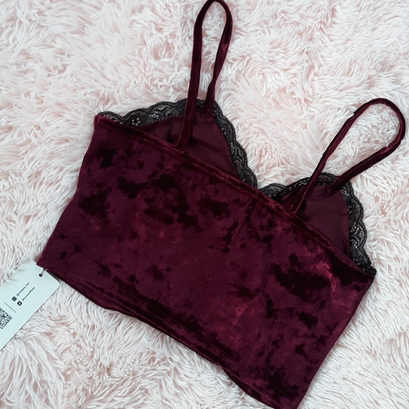 SOLD!!! Velvet lace trim burgundy crop top! NWT and so cute! - Picture 4 of 4